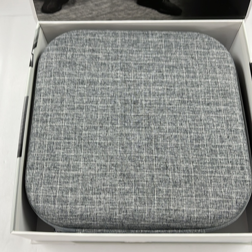 SHARPER Image, power percussion deep tissue massager. - Picture 4 of 7